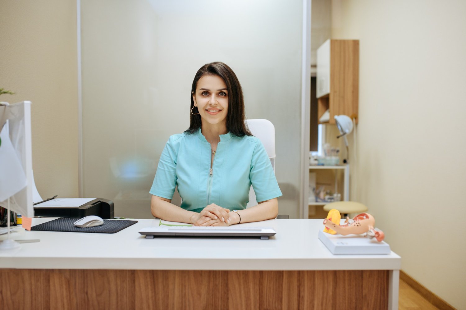 We are hiring Front Desk Officer